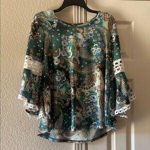 Green Paisley Bell Sleeve Blouse